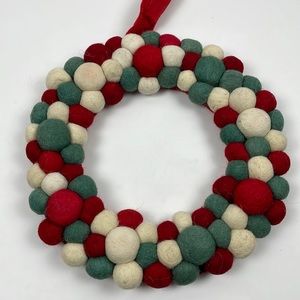 NWT 12 in Felt Pom Pom Red White Green Wreath